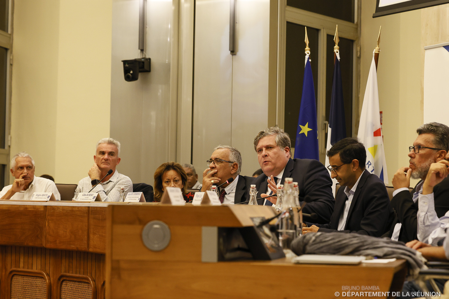 Conférence au palais diapo 5
